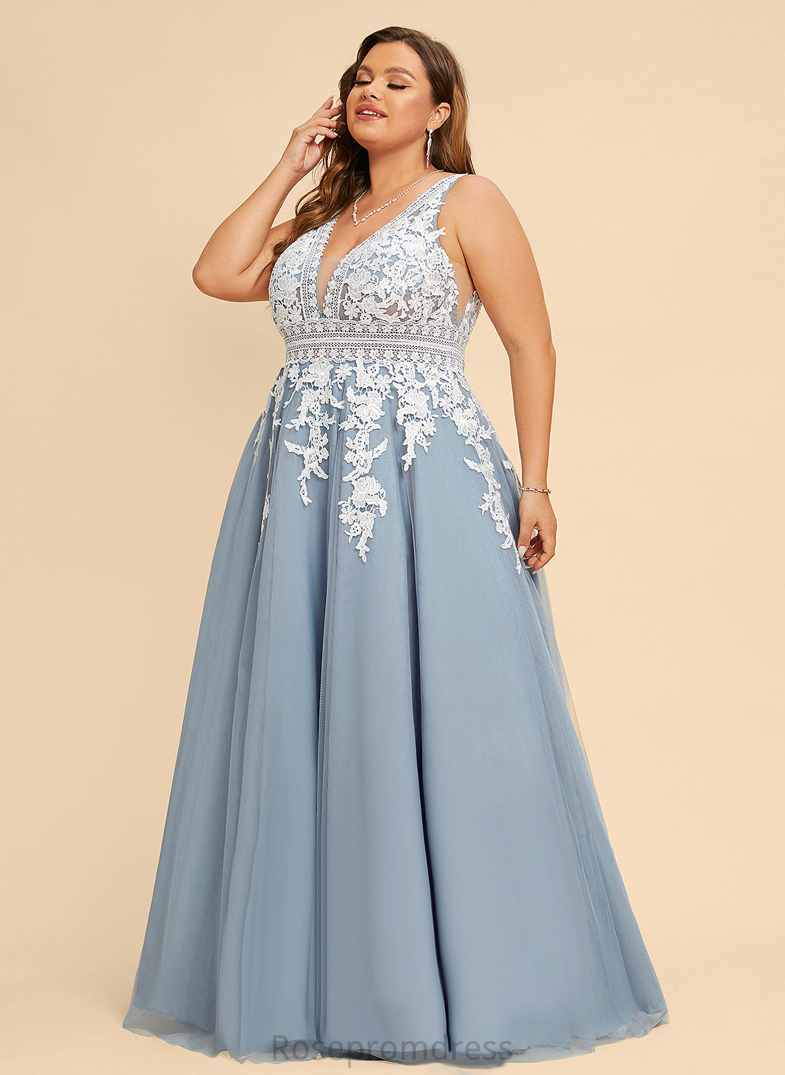 V-neck Floor-Length Kathleen Tulle Prom Dresses Ball-Gown/Princess