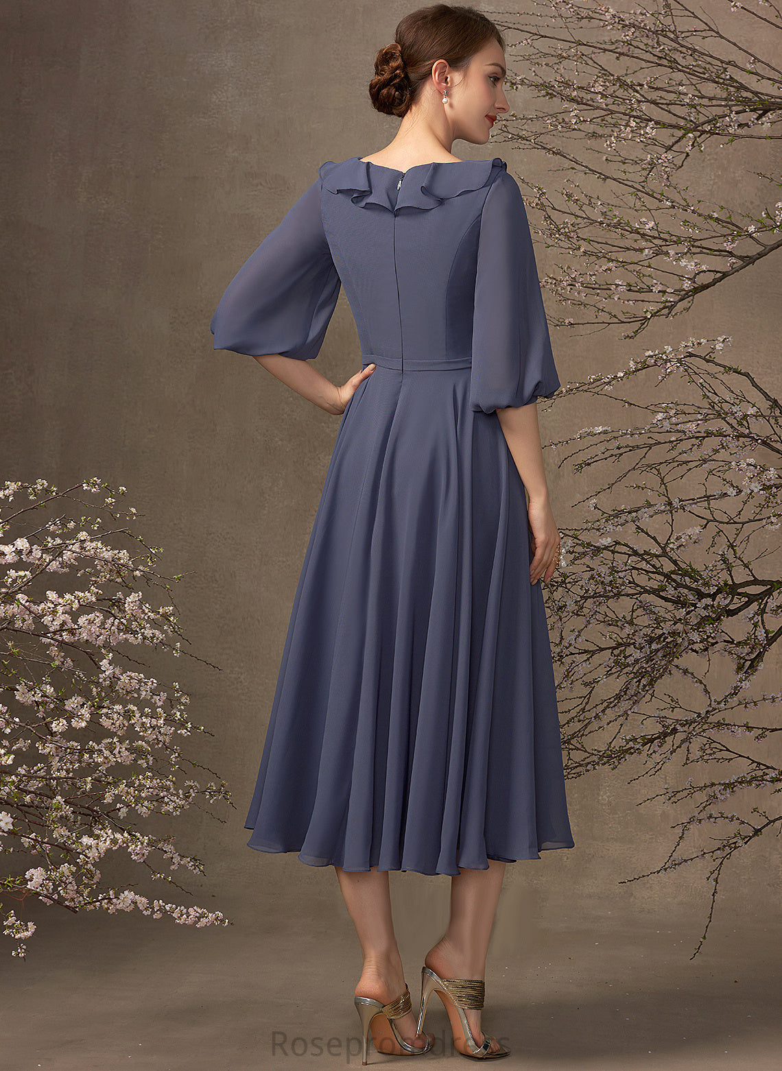 A-Line Ruffles Mother With Dress Tea-Length Mother of the Bride Dresses Cascading the Bride Yuliana Scoop Chiffon of Neck