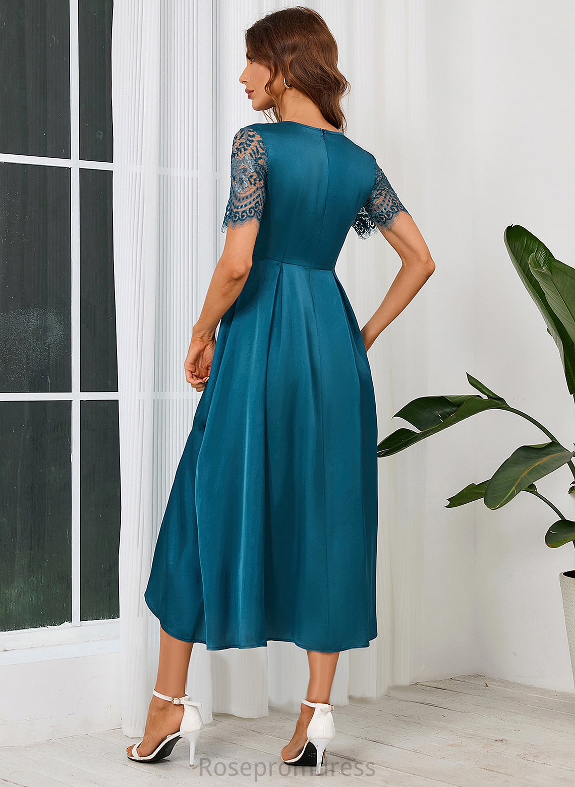 V-Neck Midi Satin Vera Club Dresses A-line Dresses Short Elegant Sleeves