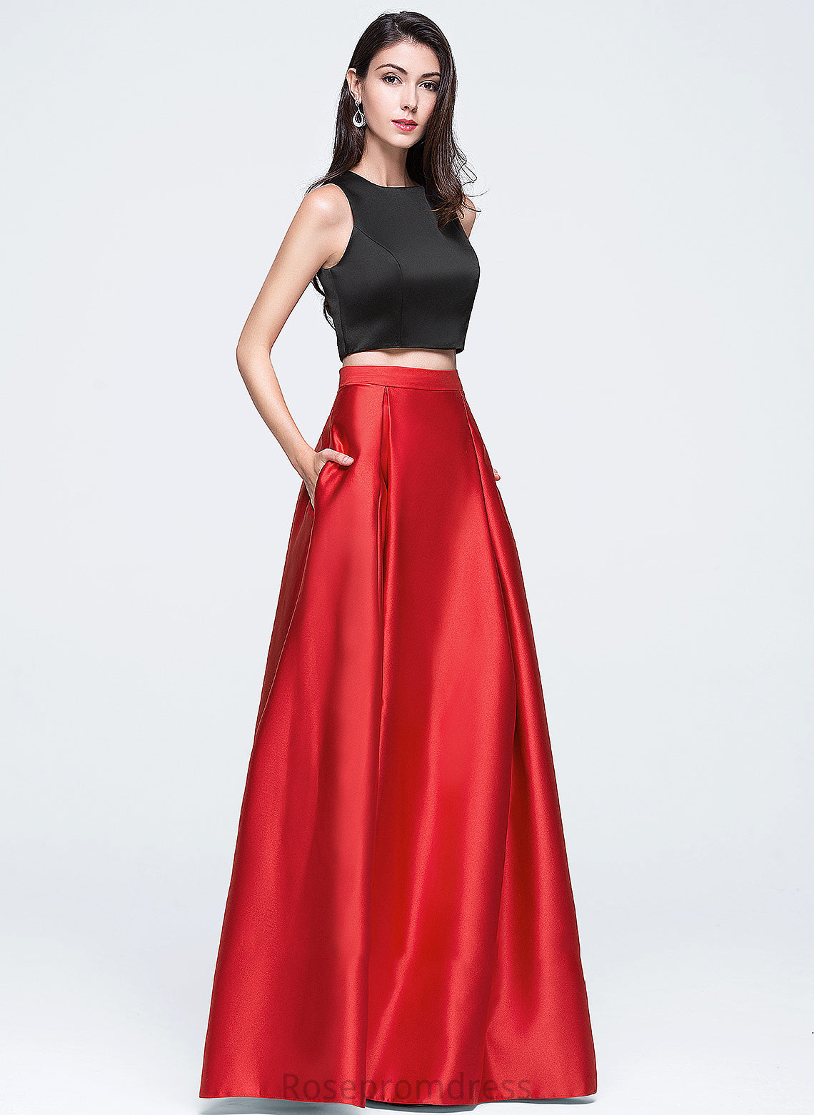 Scoop With Jennifer Floor-Length Satin Ball-Gown/Princess Pockets Prom Dresses Neck