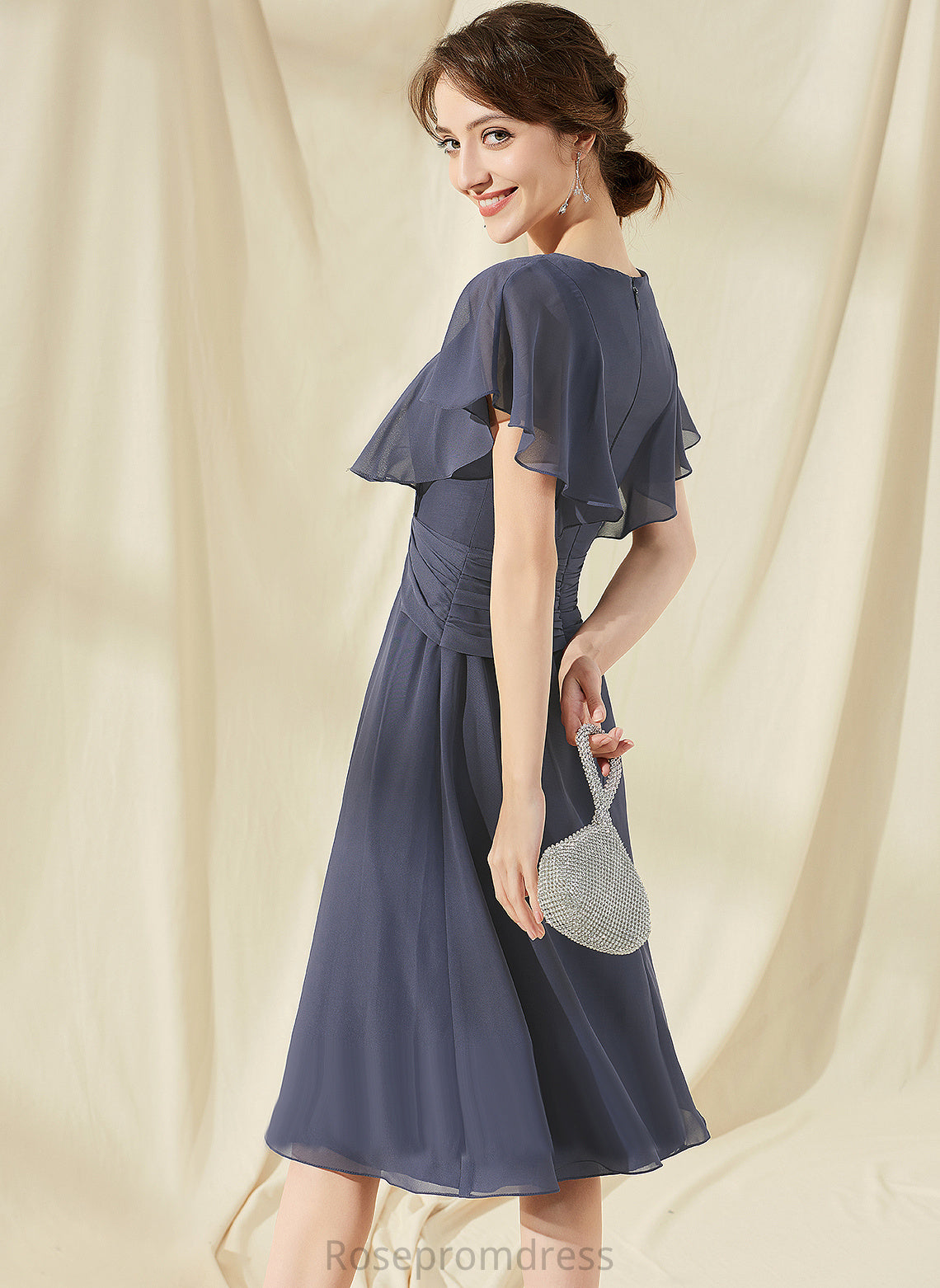 Knee-Length Asia With A-Line Cocktail Ruffle Dress Chiffon V-neck Cocktail Dresses