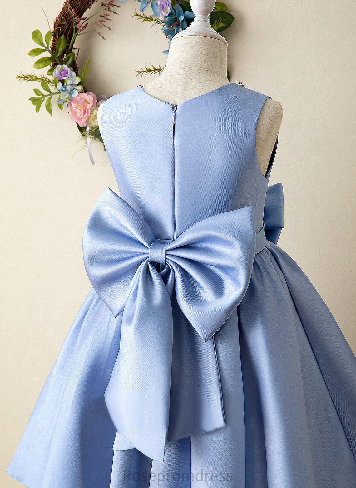 Bow(s) Sleeveless Ball-Gown/Princess Girl - Knee-length Satin Dress Flower Flower Girl Dresses Neck Scoop With Willa