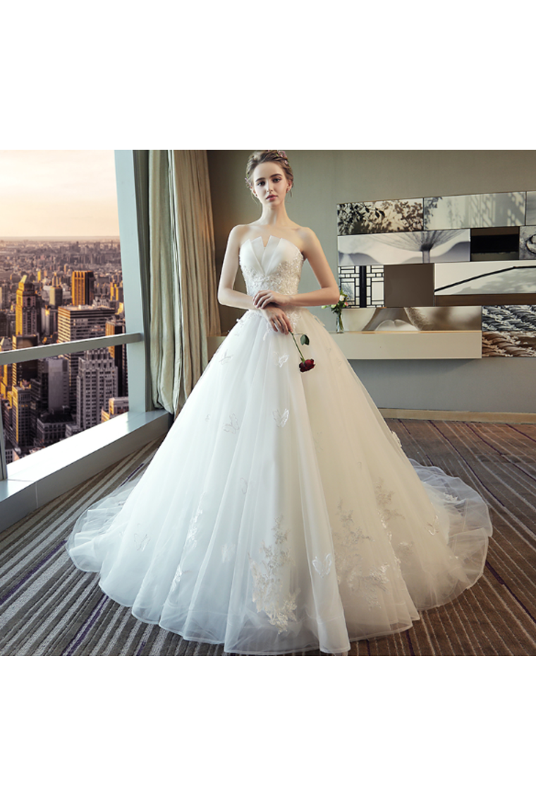 Ball Gown Tulle Wedding Dresses Strapless Appliques Beads Court Train