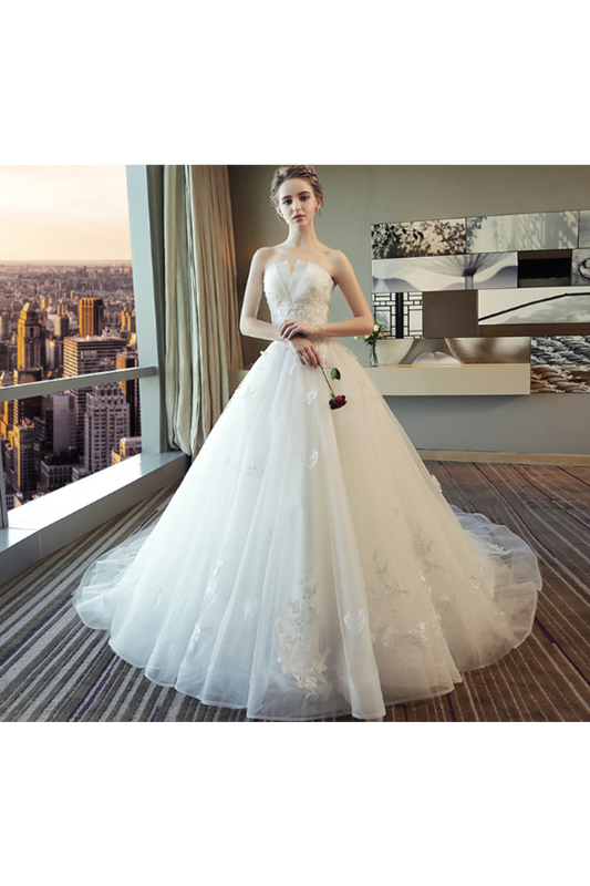 Ball Gown Tulle Wedding Dresses Strapless Appliques Beads Court Train