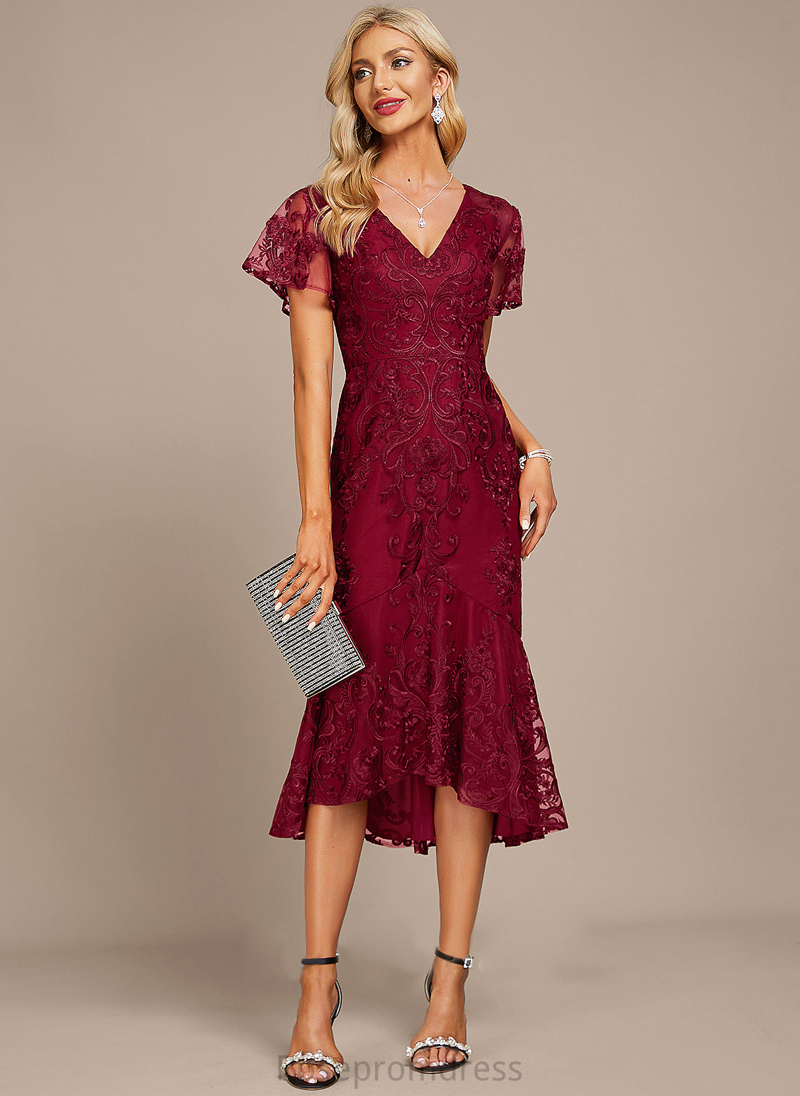 Lace Trumpet/Mermaid Asymmetrical Cocktail Dresses Cocktail Dress V-neck Winifred