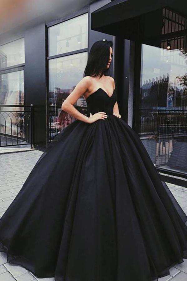 Black Sweetheart Ball Gown Beaded Princess Cheap Strapless Prom Quinceanera Dresses RS852