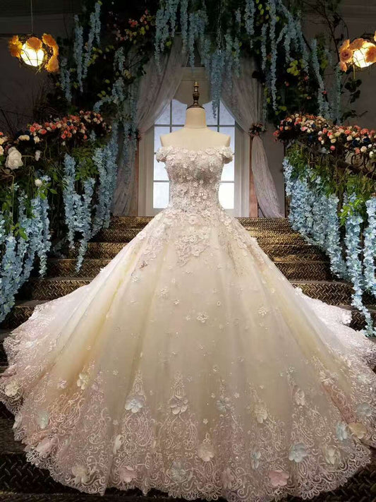 2024 Gorgeous Wedding Dresses Lace Up Off The Shoulder With Appliques And Handmade Flowers