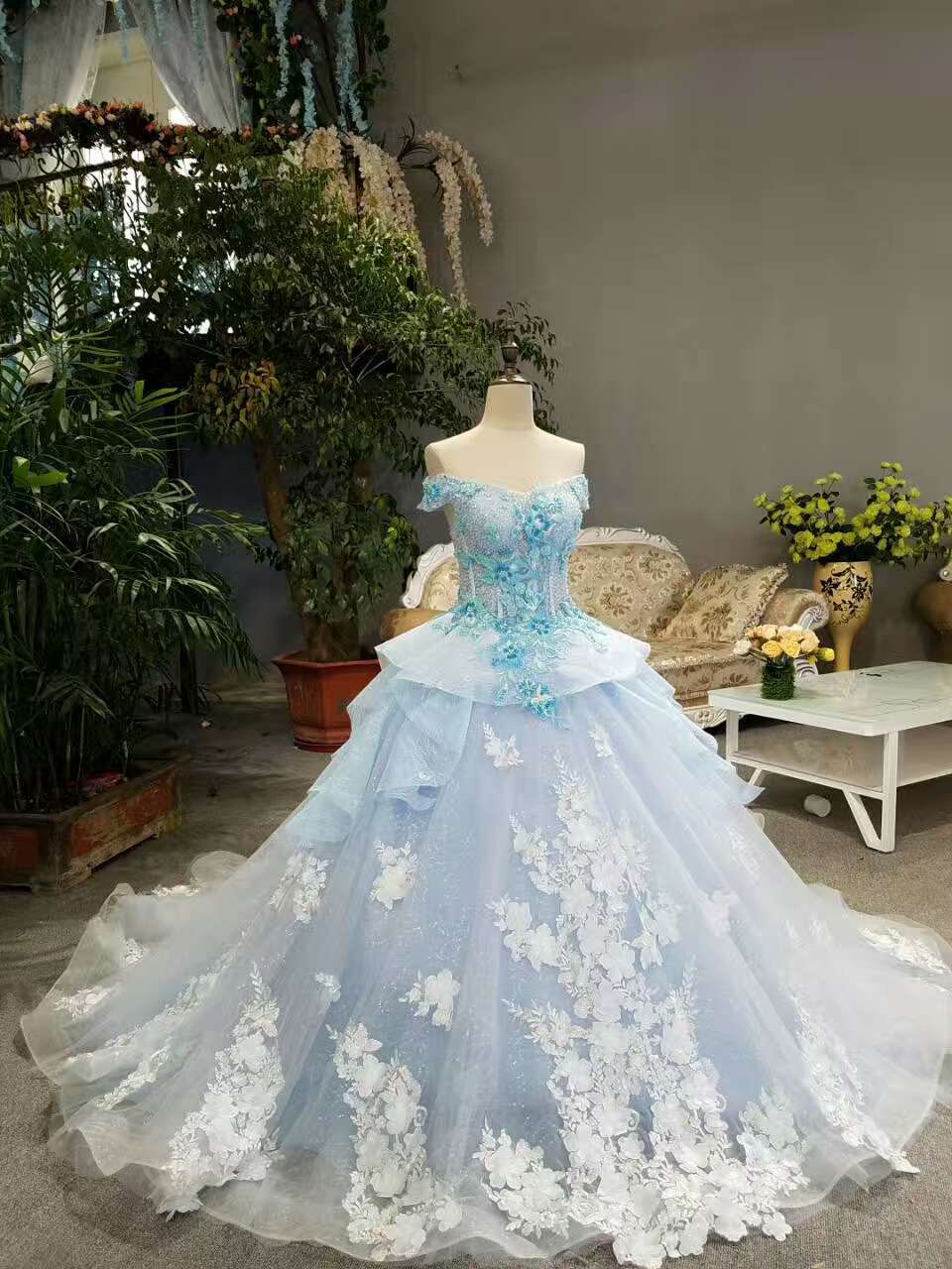 2024 Sky Blue Floral Wedding Dress Shiny Tulle Lace Off The Shoulder Lace Up With Beads Handmade Flowers