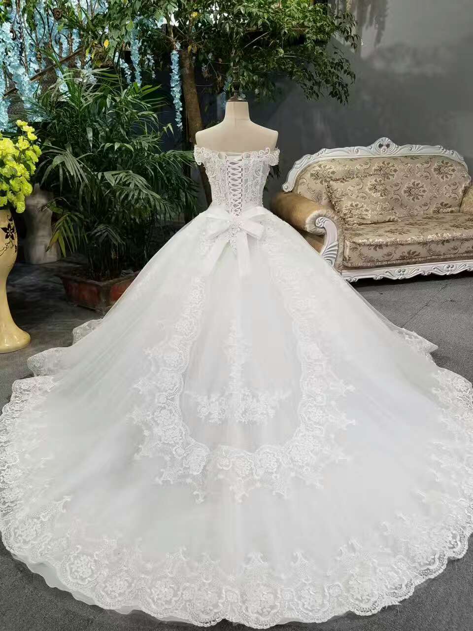 2024 Hot Selling Wedding Dresses Lace Up With Appliques And Sequins And Bow Knot Off The Shoulder