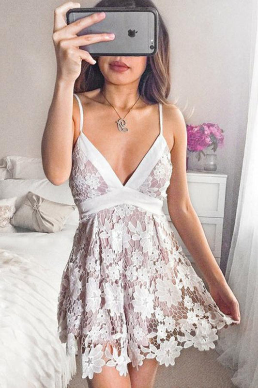 A-Line Spaghetti Straps Short Lace V Neck Ivory Homecoming Dress with Bowknot RS658