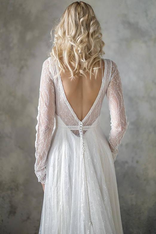 Elegant A Line V Neck Long Sleeve Ivory Lace Backless Beach Boho Wedding Dresses RS872