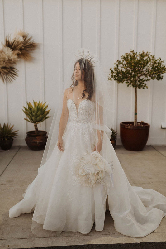 Ball Gown Strapless Sweetheart Ivory Wedding Dresses with Appliques, Beach Wedding Gowns SRS15499