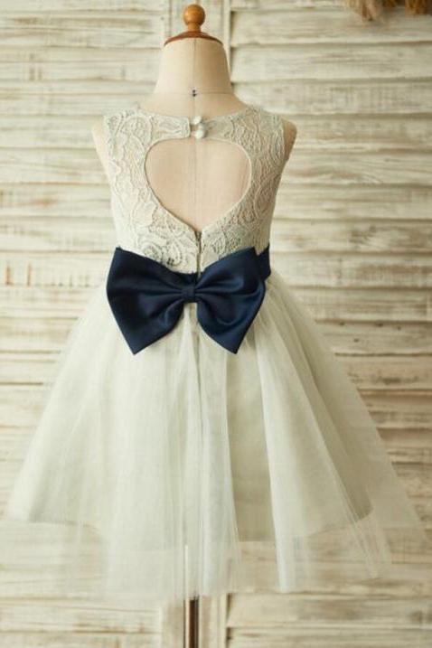 Princess Ivory Beautiful Lace and Tulle Scoop Open Back Cheap Flower Girl Dresses with Bow RS772