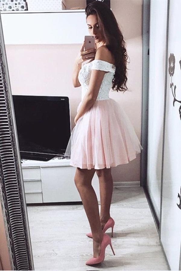 Pretty Lace V Neck Tulle Off the Shoulder Light Pink Sweetheart Homecoming Dresses RS721