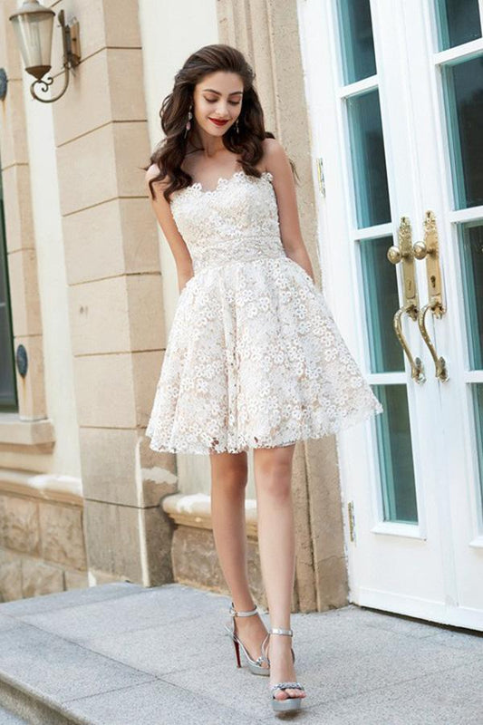 A-Line Princess Sweetheart Sleeveless Rhinestone Short Mini Lace Homecoming Dresses RS574