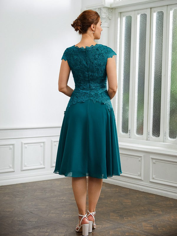 Joy A-Line/Princess Chiffon Ruched V-neck Short Sleeves Knee-Length Mother of the Bride Dresses DSP0020268