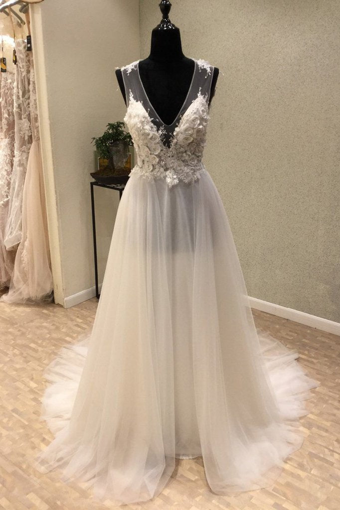 Cheap V-Neck Open Back Tulle Ivory Beach Long Appliques A-Line Sleeveless Wedding Dress RS598