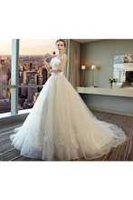 Load image into Gallery viewer, Ball Gown Tulle Wedding Dresses Strapless Appliques Beads Court Train