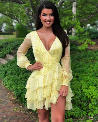 Long Sleeves Short Yellow Homecoming Dresses Adelyn CD22868