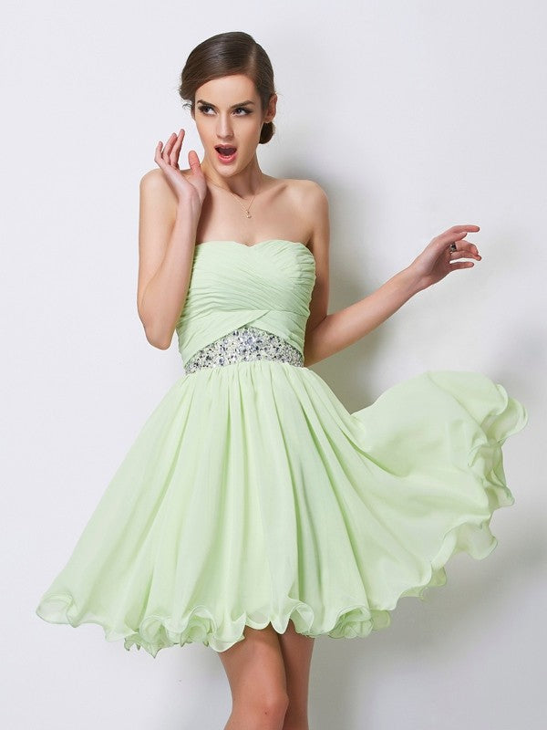 A-Line/Princess Sweetheart Homecoming Dresses Sandra Chiffon Sleeveless Short Beading