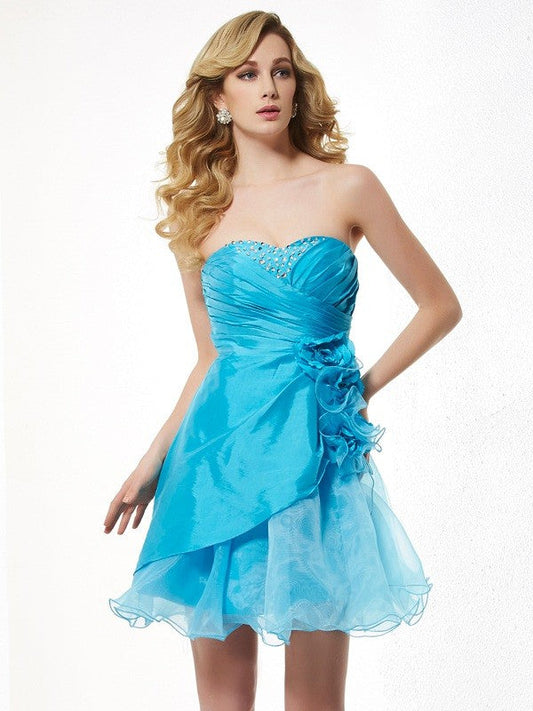 A-Line/Princess Sweetheart Sleeveless Beading Short Homecoming Dresses Alexia Taffeta