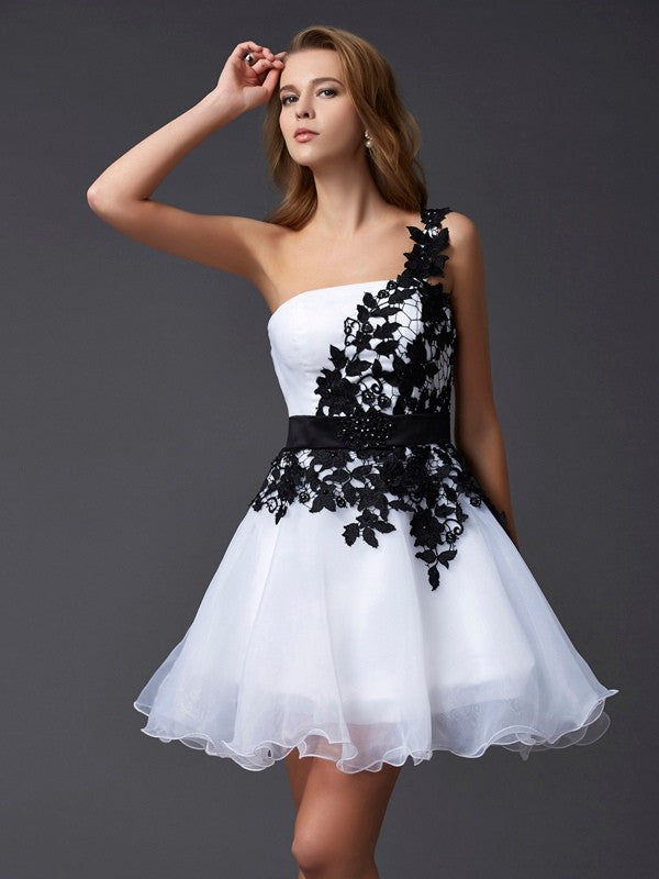 A-Line/Princess One-Shoulder Sleeveless Lace Homecoming Dresses Lillianna Short Organza