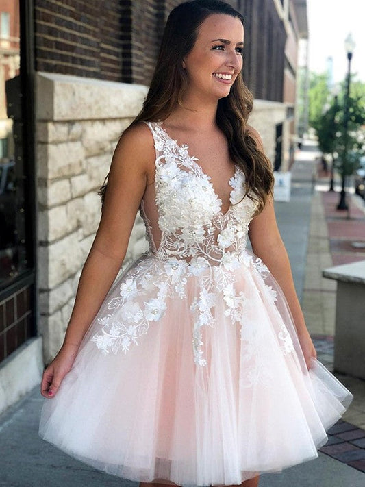 A-Line/Princess Sleeveless Martina Homecoming Dresses V-Neck Tulle Applique Short/Mini Dresses