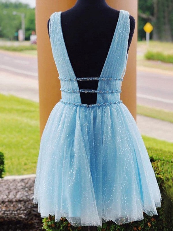 A-Line/Princess Tulle Gillian Homecoming Dresses Beading V-Neck Sleeveless Short/Mini